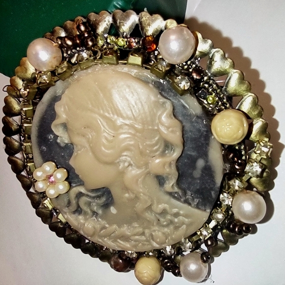 Distressed Green & Gold Vintage Ivory Cameo Brooch Restored - Picture 6 of 12